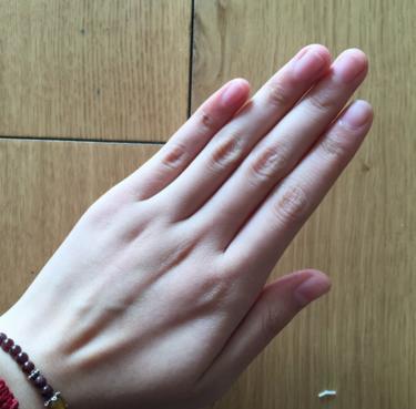 从女人的手型看,谁是命带桃花之人,婚后将能富裕幸福