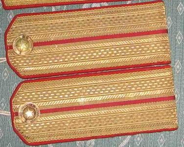 解放军也曾设置过|解放军|准尉|军衔_新浪新闻