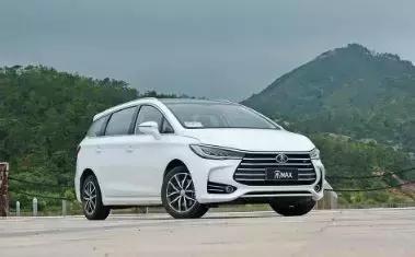 吉利帝豪mpv曝光,对标比亚迪宋max,别克gl6,太帅了!