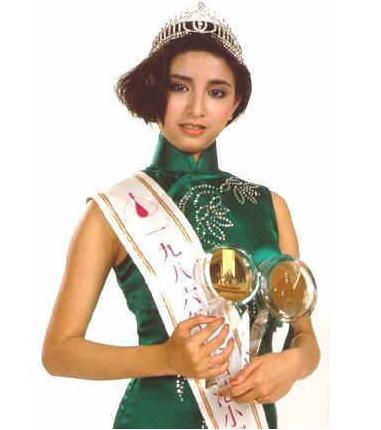 50岁港姐吴婉芳近照为爱退隐24年富豪丈夫因病去世今仍貌美