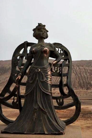 一说起火焰山,大部分人首先都会想到孙悟空,铁扇公主,芭蕉扇,牛魔王