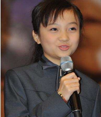 他是昔日红极一时的童星, 如今靠垃圾桶掏食为生