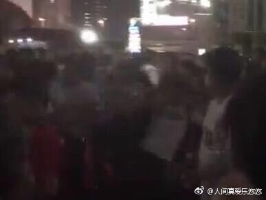 上港权健球迷因毛巾骂架!卡纳瓦赛后回应,一句