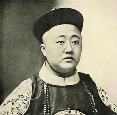 光绪虽没建树,但其三个弟弟却不简单,有个还担任了解放军顾问|载沣