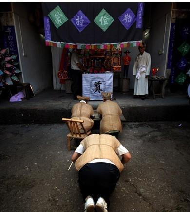 北方农村丧礼的七种忌讳,闹出笑话就尴尬了