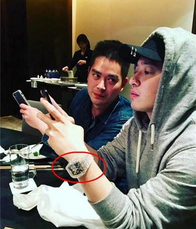 明星多土豪:潘玮柏1300万手表,鹿晗440万手表