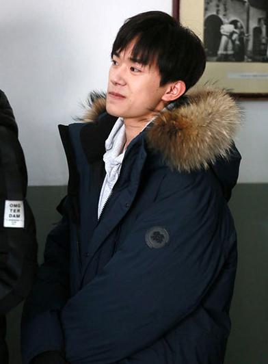 易烊千玺中戏复试 考场露自信微笑似志在必得|易烊千玺|艺考|中戏