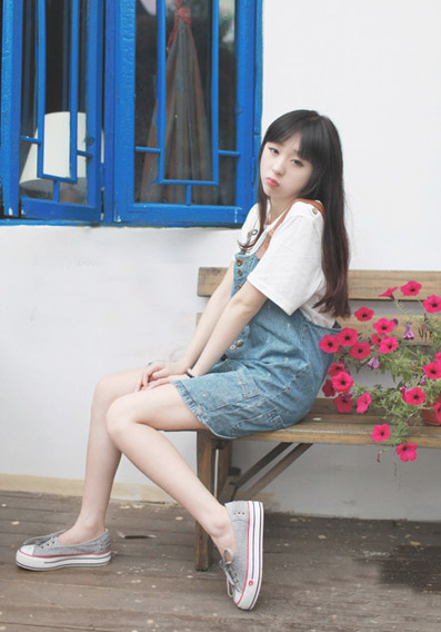 日系可爱高腰,背带裙搭配,娇小女生,减龄又显高