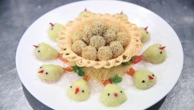 百鸟归巢是一款美味菜肴,新鲜花虾使这道菜造形可爱,口感爽滑