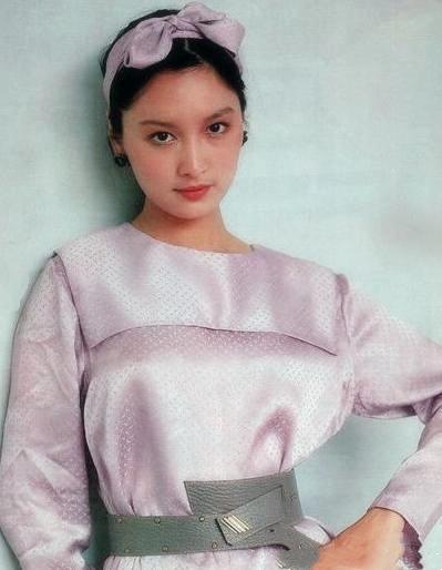 据悉,殷亭如丈夫黄颖恒于2003年去世,而殷亭如本人也于2017年8月18日