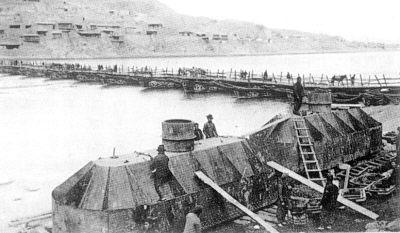镇远浮桥,明朝建成的兰州第一座黄河浮桥,历史悠久|浮桥|镇远|黄河_新浪新闻