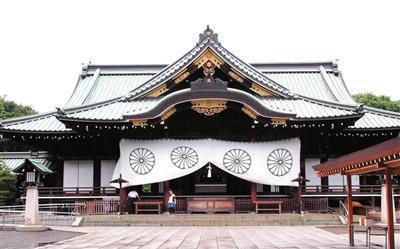 这张照片比原子弹的威力更大 将日本天皇拉下神坛 使民众信仰崩塌