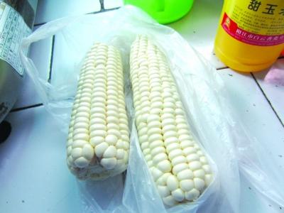 玉米香精不仅仅会提高食物的味道,同时也能够延长食物变馊的时间.