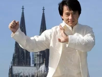 2017年中国明星收入榜单出炉!杨洋排名第四坐