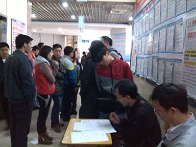 为啥工厂管理层少有人离职,而普工宁可放弃年