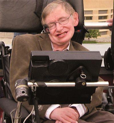 世界公认宇宙之王霍金逝世临终只留下一个手势