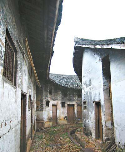 清明时节汗纷纷,进村已入阵,山东阳谷迷魂村,进着容易出去难