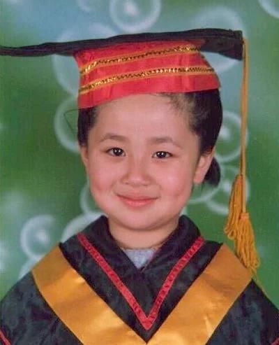 明星小时候照片baby李小璐鹿晗绝对没整容杨幂变化大