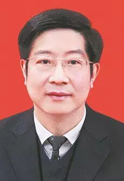 1月7日,荆门市第九届人民代表大会第二次会议举行第三次全体会议,刘辉