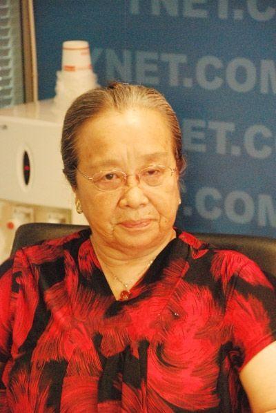 杨紫敢排新小品?或与容嬷嬷李明启搭档?