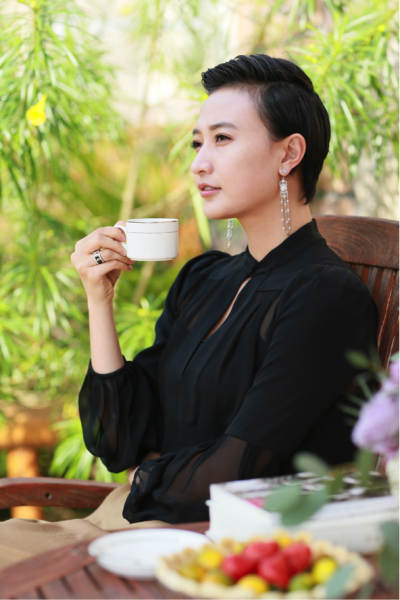 实力演员阎娜:不懂得生活的演员不是个好投资人