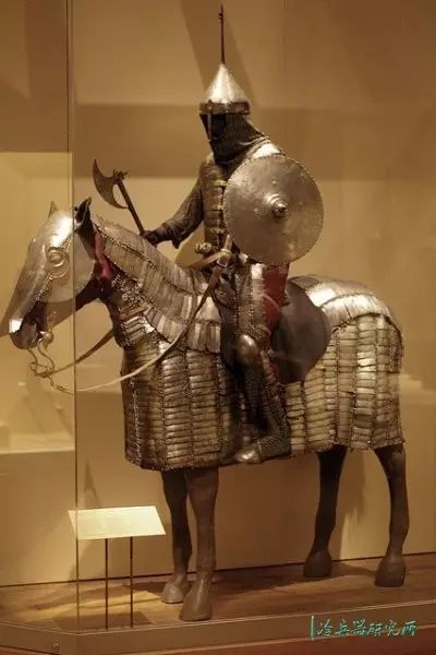 见识过欧洲板甲威力的奥斯曼帝国军队为何还非用老式板链甲