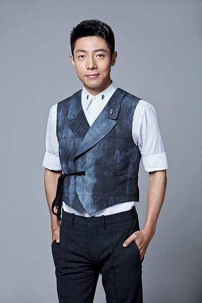 172撒贝宁穿上198孙杨西装,网友直呼:辣眼睛!庾澄庆嘴都笑歪了