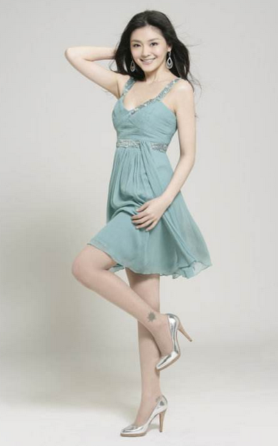 瘦10斤的大s再戴上贝雷帽网友我天这不就是17年前杉菜么