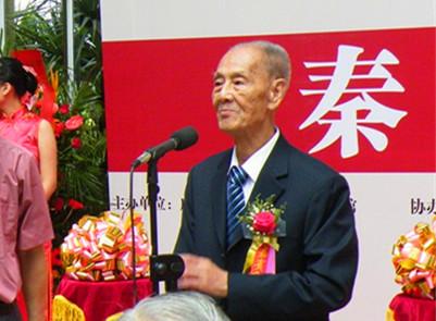 岭南名家秦萼生之子广州书协顾问秦大我书作见刀功又见笔力