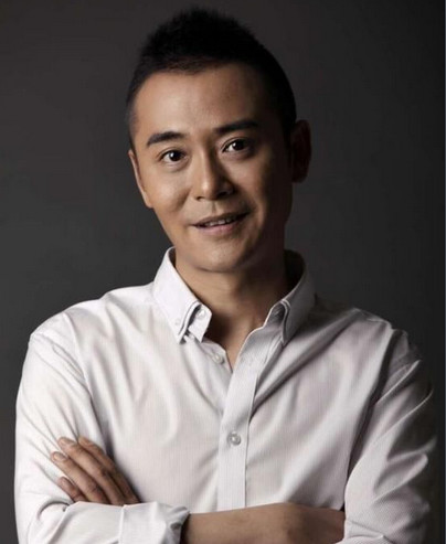 1993年,阮巡在陈剑飞,夏菁主演的电视剧《牛子厚与富连成》里饰演青年