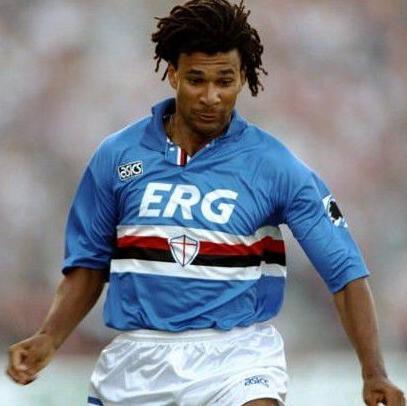 足球史上十大中场, 小罗没上榜, 榜首没人能撼动