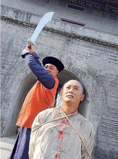 古代被砍头的犯人行刑时真实的情况是怎么样别被电视剧骗了