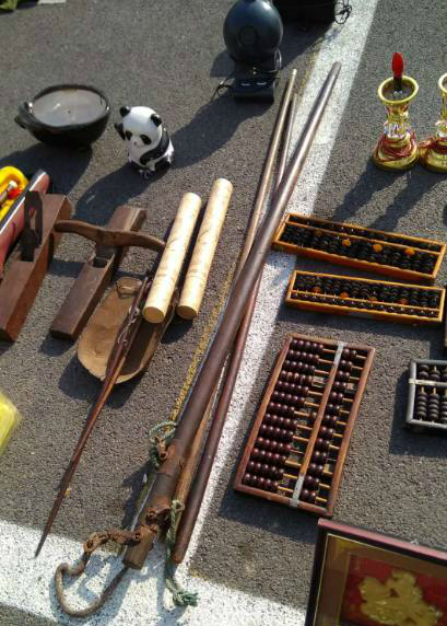 古玩市场老哥卖秤,一根开价近千元,凭什么卖这么贵|老哥|秤杆|杆秤