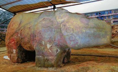 村,是明朝河南巡抚于谦为镇降黄河洪水灾害而建,浑身乌黑,独角朝天