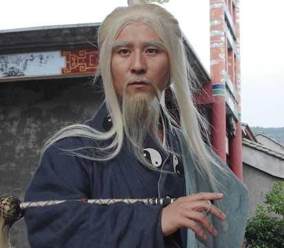 古代道士为什么要背一把剑,而不是刀?可能剑能除妖吧!|道士|中国古代|东汉时期_新浪新闻