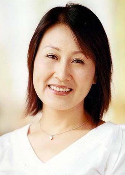 揭秘张凯丽的感情生活,亿万富豪老公,女儿颜值爆表,婆婆把她当宝