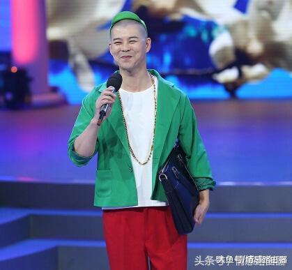 "乡村爱情"里的李大国饰演者王小虎的漂亮妻子和帅气儿子