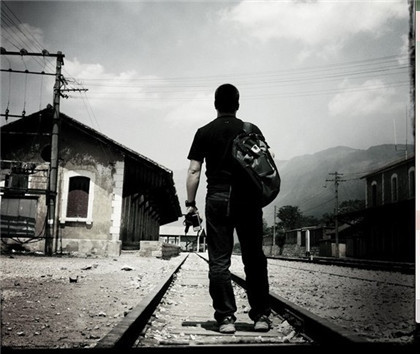 走着走着,已经到了玩不起的年龄------致自己!