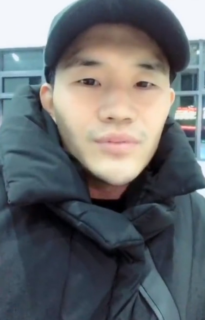 嘎子哥晒视频下巴变尖,大方承认整容?网友:削下巴后变更帅了!