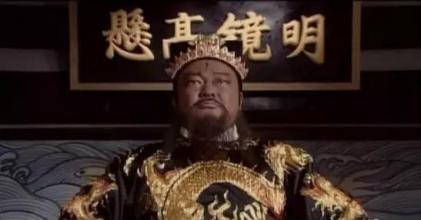 古代公堂里衙役为什么总是会一直敲棒子，喊“威武”？！