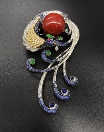 珠宝设计学: 看看这些入围的珠宝设计!|珠宝|作品|灵感_新浪新闻