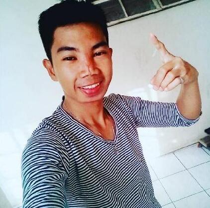 小伙花费70元整容结果整容失败致脸部溃烂帅小伙变成丑男