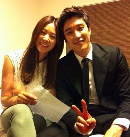 张申英和姜京俊到罗马拍摄画报,两人默契满分