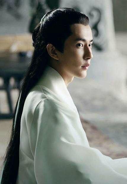 那些衣袂飘飘,白衣胜雪的"古美人",马天宇白衣飘飘,胜似雪!