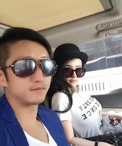 李景亮:今天天气不错,带闺女出来逛逛|李景亮|邹市明|妻子_新浪新闻