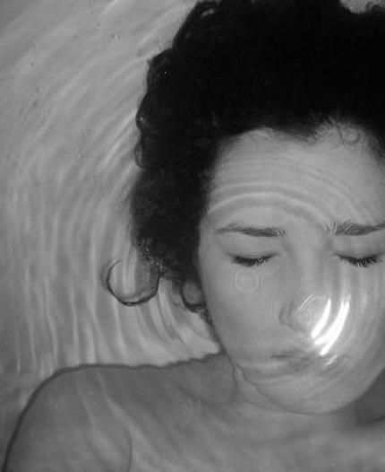 请原谅我的自私,我喜欢你,但是你不能跟我弟在一起