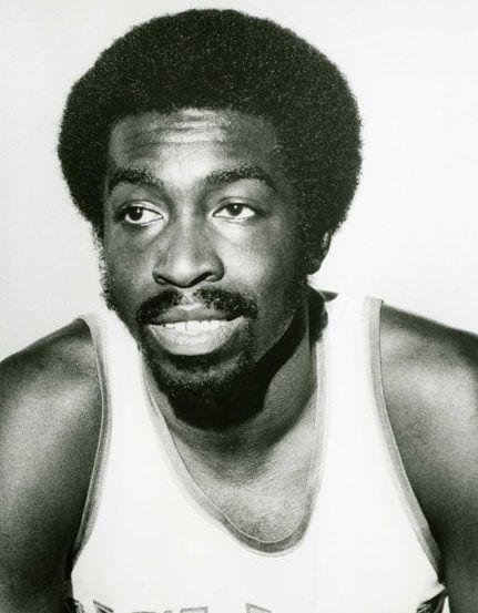 厄尔-门罗:黑珍珠预料外的闪耀时刻,魔术师约翰逊之前的魔术师