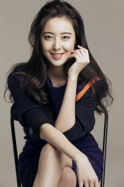 米露真的是最美的梅超风了,这一身造型特好看 网友:裤子够个性