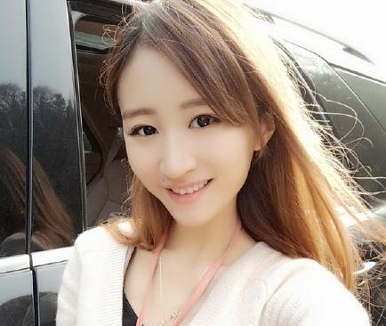 任嘉伦微博公开恋情,晒女友亲密照曝相恋已有