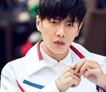 唐艺昕微博晒抓的娃娃,网友神评论,张若昀:再厉